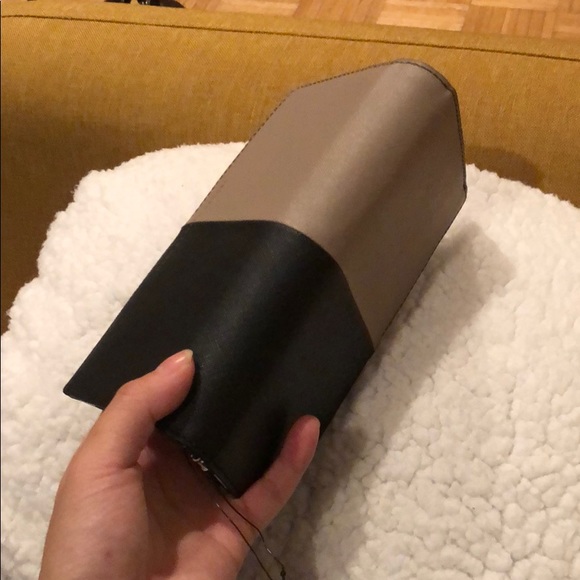 Marc Jacobs Dual-Color Wallet - Picture 2 of 6